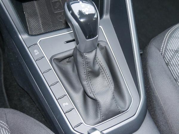 Volkswagen Taigo 1.5 TSI DSG R-Line AHK Navi Kamera Matrix