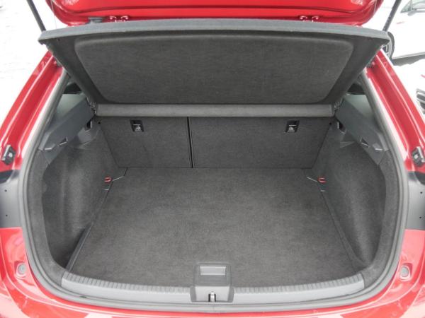 Volkswagen Taigo 1.5 TSI DSG R-Line AHK Navi Kamera Matrix