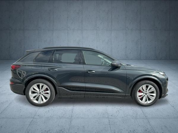 Audi Q6 e-tron Q6 SUV e-tron HUD PANO 20 Matrix AHK 360 ACC