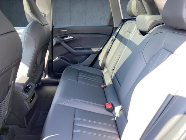 Audi Q6 e-tron Q6 SUV e-tron HUD PANO 20 Matrix AHK 360 ACC