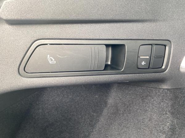 Audi Q6 e-tron Q6 SUV e-tron performance Matrix HUD 21 AHK 360