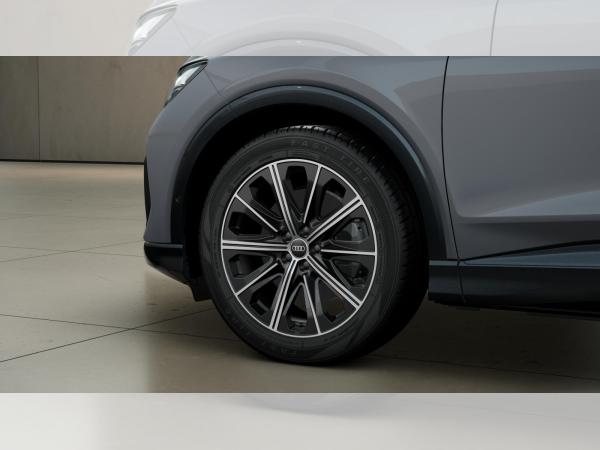 Audi Q4 e-tron 55 e-tron quattro Sportsitze Kamera Inkl. Winterräder