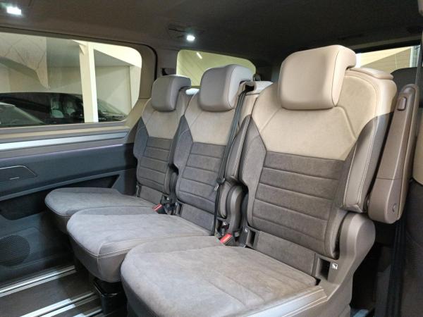 Volkswagen Multivan (ST)