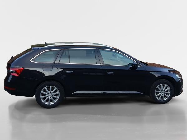 Skoda Superb Sofort verfügbar*Haustürlieferung*Business-Paket*Infotainmentsystem*Anhängevorrichtung*360 Kamera