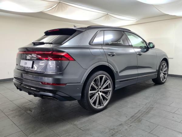 Audi Q8 SUV 50 TDI quattro Luft Laser Pano ACC