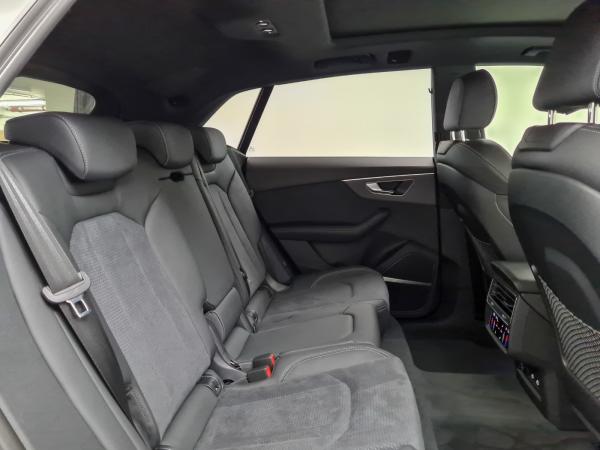 Audi Q8 SUV 50 TDI quattro Luft Laser Pano ACC