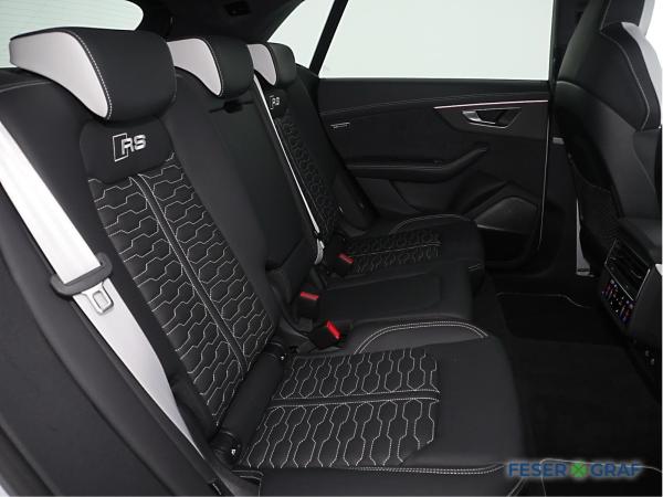 Audi RS Q8 4.0 TFSI quattro S tronic Matrix / B&O / PA Audi RS Q8 4.0 TFSI quattro S tronic Matrix / B&O / PA