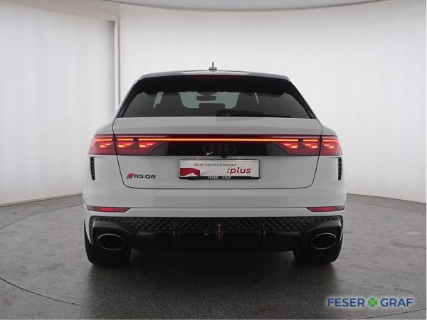 Audi RS Q8 4.0 TFSI quattro S tronic Matrix / B&O / PA Audi RS Q8 4.0 TFSI quattro S tronic Matrix / B&O / PA