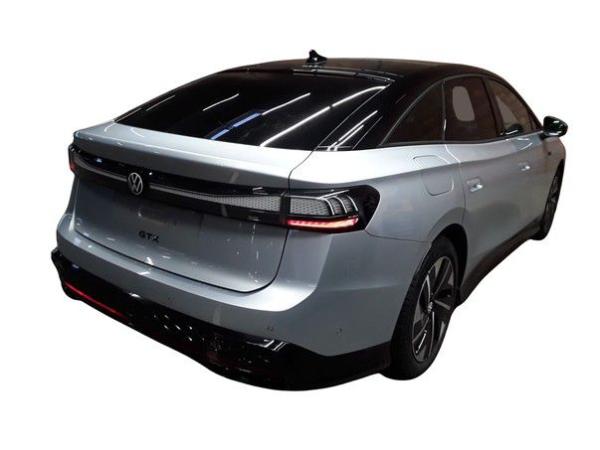 Volkswagen ID.7 GTX 4Mo. - Interieur und Exterieur Plus Paket + PANO / 8-fach Bereift