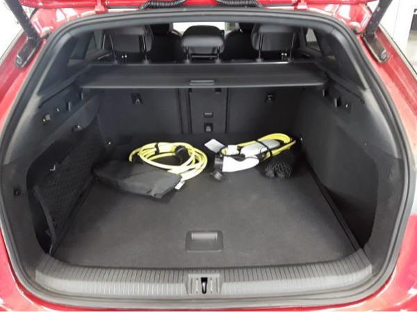 Volkswagen ID.7 Tourer Pro S - "Interieur- und Exterieur-Plus-Paket" + PANO / 8-fach Bereift