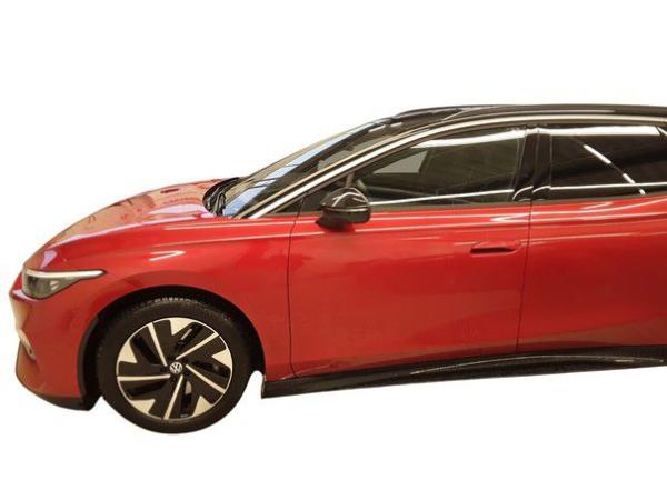 Volkswagen ID.7 Tourer Pro S - "Interieur- und Exterieur-Plus-Paket" + PANO / 8-fach Bereift