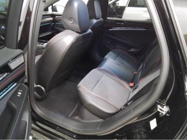 Volkswagen ID.7 GTX - Interieur und Exterieur Plus Paket + PANO / 8-fach Bereift