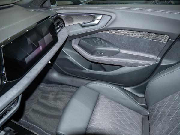 Audi A5 Avant e-hybrid quattro