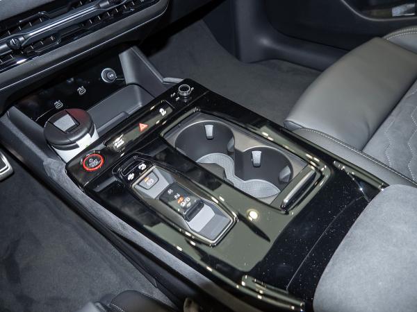 Audi A6 e-tron Sportback S line business quattro