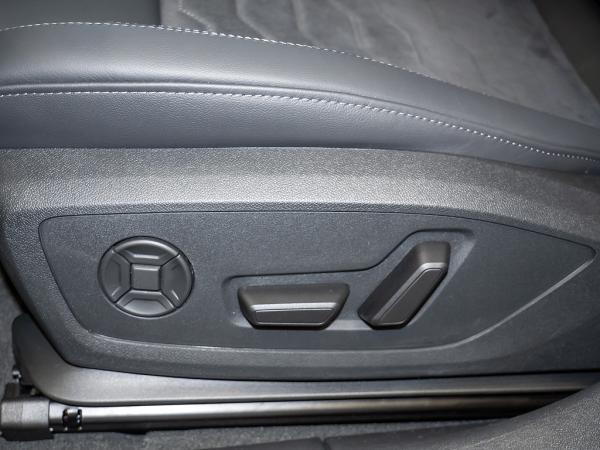 Audi A6 e-tron Sportback S line business quattro