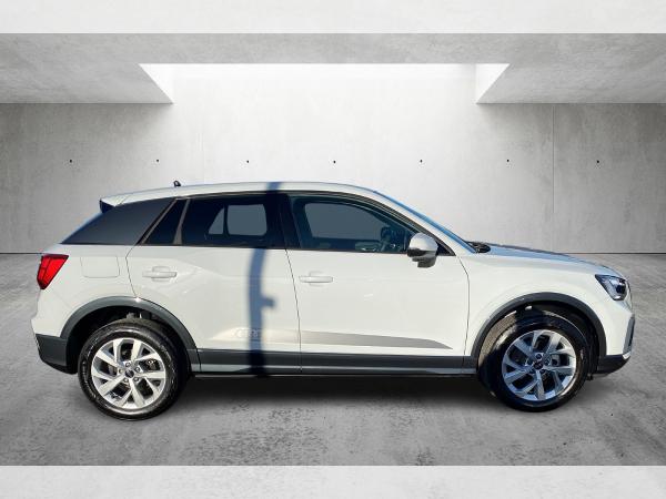 Audi Q2 35 TFSI advanced Matrix ACC AHK Standhzg. ACC