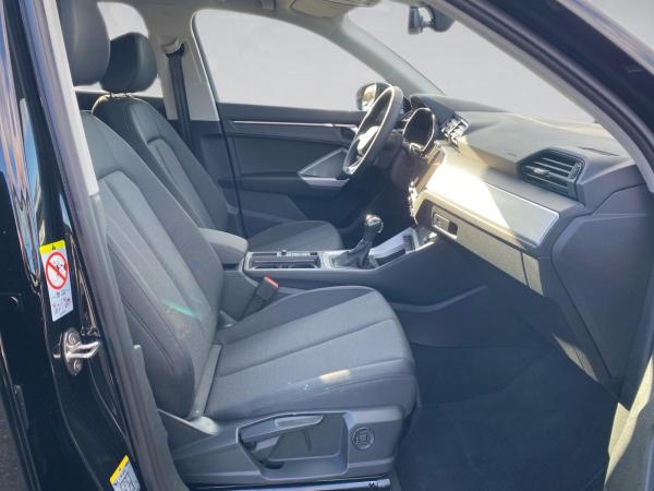 Audi Q3 40 TDI quattro S-tronic LED Navi ACC RFK PDC SHZ