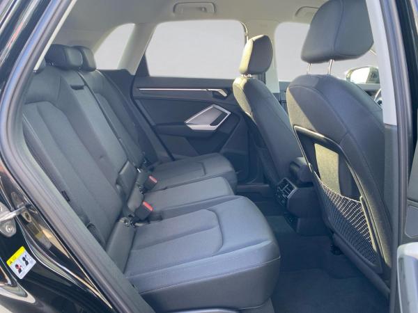 Audi Q3 40 TDI quattro S-tronic LED Navi ACC RFK PDC SHZ