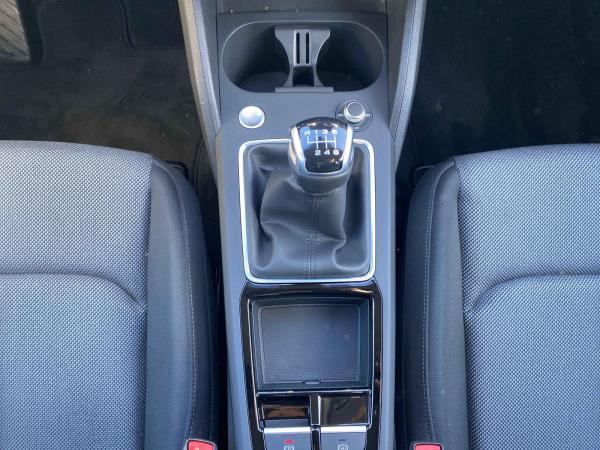 Audi Q2 35 TFSI advanced Matrix ACC AHK Standhzg. ACC