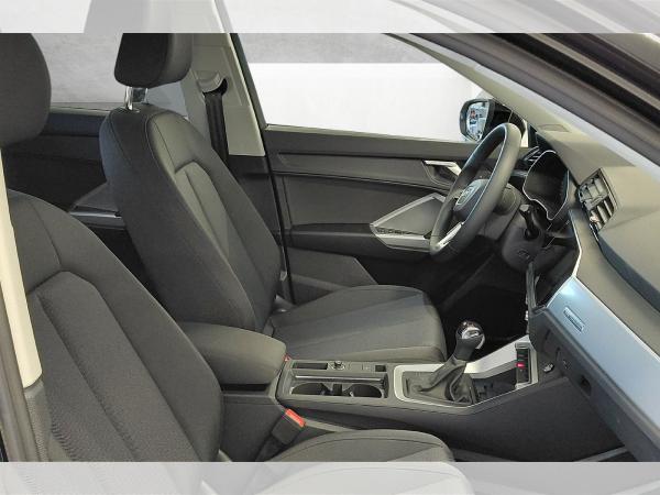 Audi Q3 35 TFSI advanced S-tronic LED Navi ACC AHK PDC SHZ