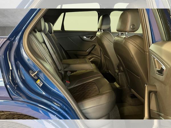 Audi Q2 S line 35 TFSI S-tronic Matrix Navi ACC Leder AHK