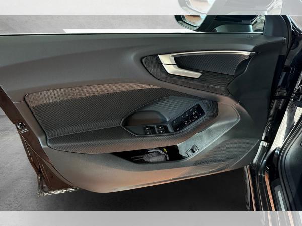 Audi A5 Limousine TFSI S line S-tronic Matrix Navi ACC AHK