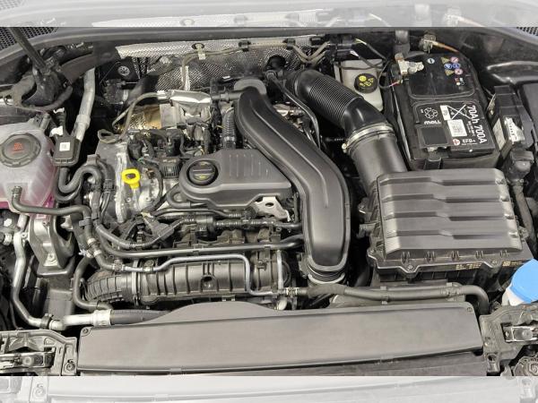 Audi Q3 35 TFSI advanced S-tronic LED Navi ACC AHK PDC SHZ