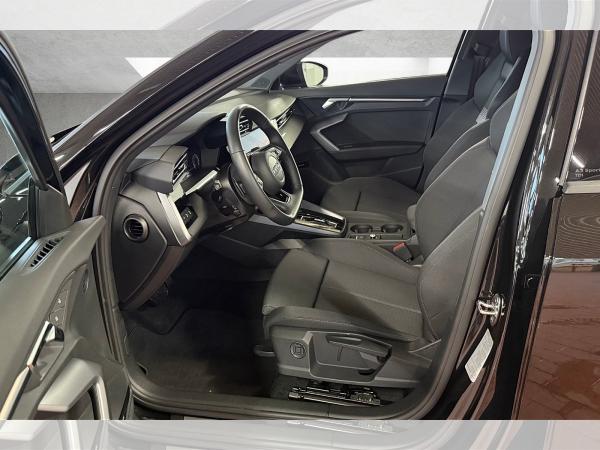 Audi A3 Sportback 35 TDI advanced S-tronic LED Navi AC HuD AHK RFK