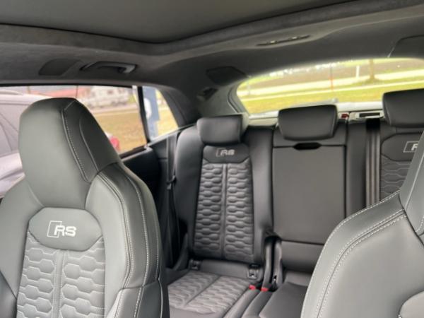 Audi RS Q8 performance SUV qu TFSI 471 kW tiptronic Pano B&O 23''