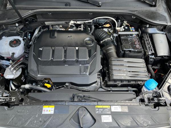 Audi Q2 advanced 35TDI S-tronic / MMI-Navi+, LED, RFK