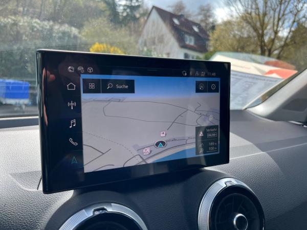 Audi Q2 advanced 35TDI S-tronic / MMI-Navi+, LED, RFK