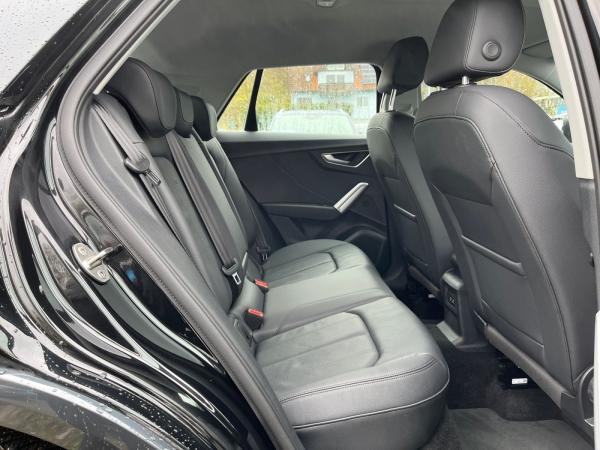 Audi Q2 advanced 35TDI S-tronic / MMI-Navi+, LED, RFK