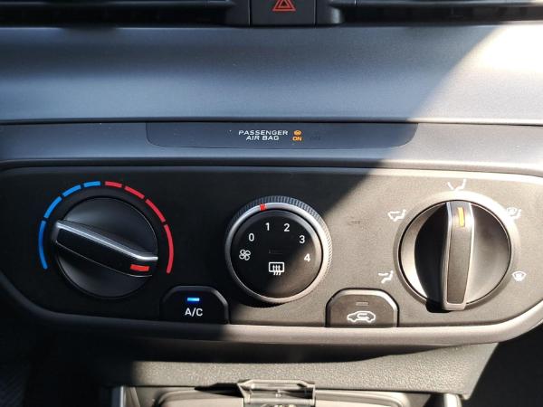 Hyundai i20 1.0 T-GDI Select *NAVI*KLIMA*PDC*KAM*