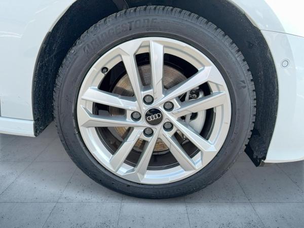 Audi A3 Sportback 40 TFSI e advanced S tr. 18 Matrix