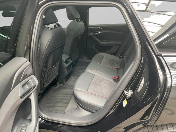 Audi A6 e-tron Avant S line  AHK M+S B&O PANO