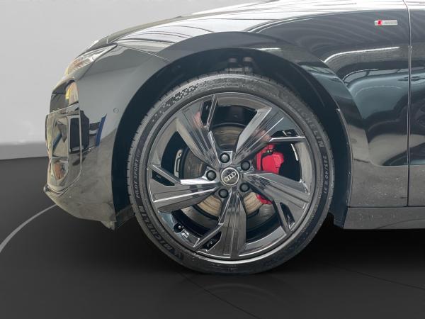 Audi A6 e-tron Avant S line  AHK M+S B&O PANO