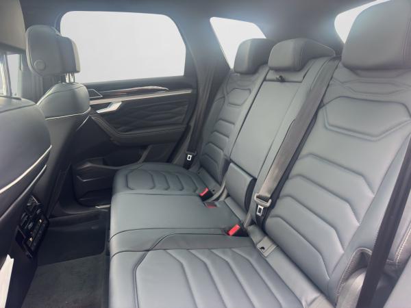 Volkswagen Touareg "FINAL EDITION" R-Line, BlackStyle, AHK, Nachtsicht, Pano, Standhzg. etc.