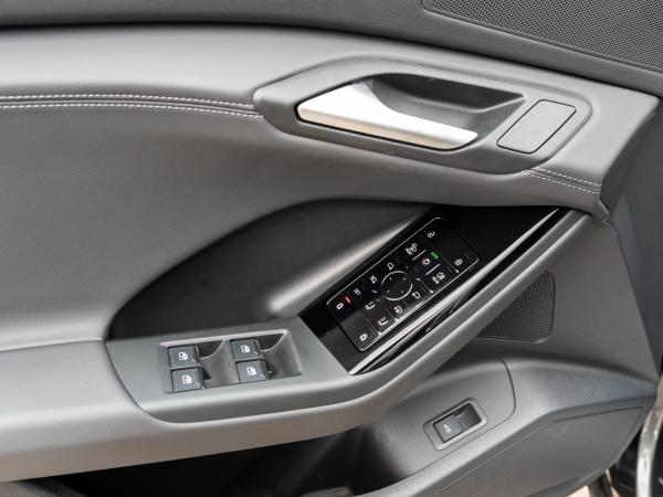 Audi e-tron Q6 Sportback e-tron performance !0,25! S line AHK 360° // Sofort verfügbar