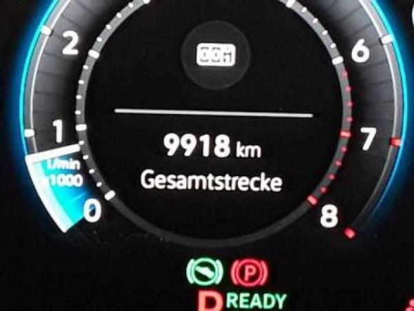 Volkswagen Passat Variant 1.5 eTSI Business DSG *AHK*360°*