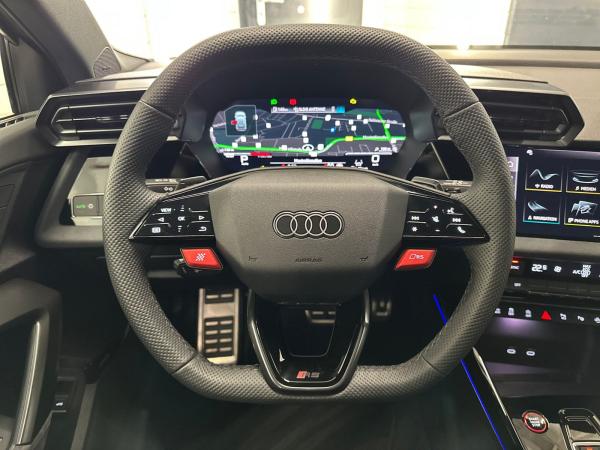 Audi RS3 RS 3 Sportback *abged. Matrix*HuD*Sonos*280kmh*
