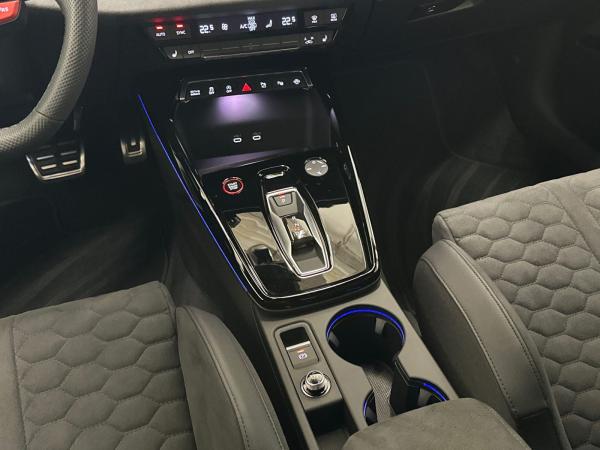 Audi RS3 RS 3 Sportback *abged. Matrix*HuD*Sonos*280kmh*