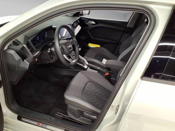 Audi A1 SB 25 TFSI S line LED PDC+ Navi Carplay