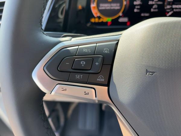 Volkswagen Multivan Energy 2.0 TDI DSG LÜ 8-Sitzer/AHK/SHZ