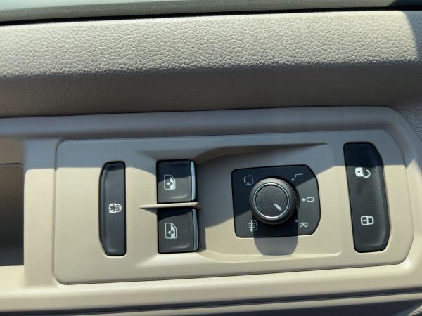 Volkswagen Multivan Energy 2.0 TDI DSG LÜ 8-Sitzer/AHK/SHZ