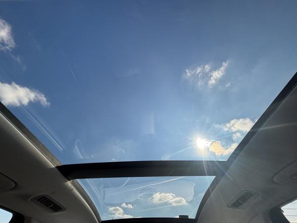 Hyundai IONIQ 9 Uniq | Sofort Verfügbar | Zulassung bis zum 31.03.2026|