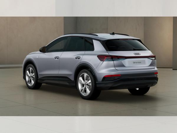 Audi Q4 e-tron 55 e-tron S-Line quattro Matrix Pano inkl. Winterräder