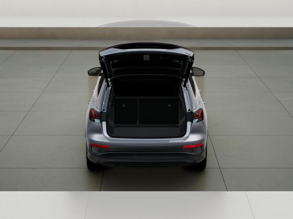 Audi Q4 e-tron 55 e-tron S-Line quattro Matrix Pano inkl. Winterräder