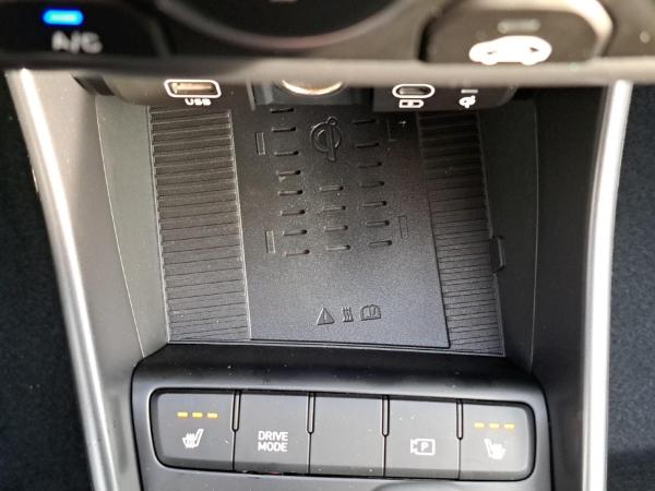 Hyundai i20 1.0 T-GDI Trend *BOSE*LED*NAVI*DAB*SHZ*KAM*