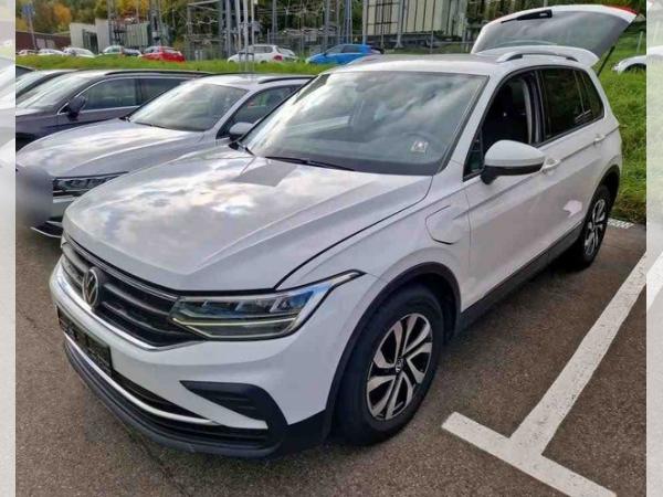 Volkswagen Tiguan 1.4 TSI eHybrid ACC+AHK+SHZ+PDC+NAVI+LED