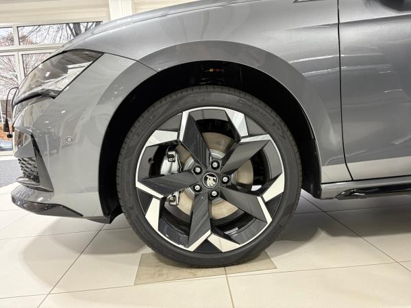 Skoda Superb Combi 2.0 TSI 150kW Sportline !SOFORT VERFÜGBAR!